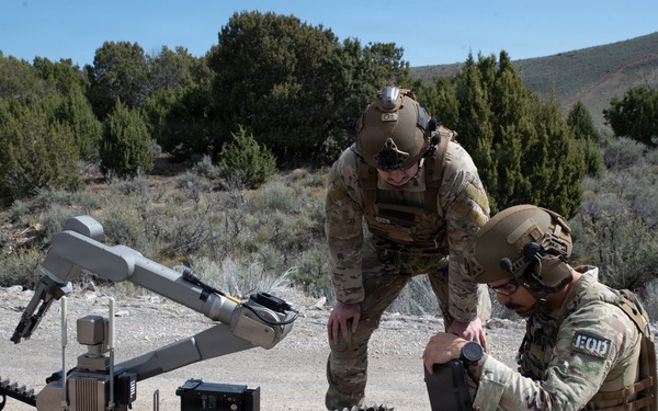 Exercise Wolverine: 85th Civil Support Team Supports Simulated Trainwreck Response at Camp Williams
