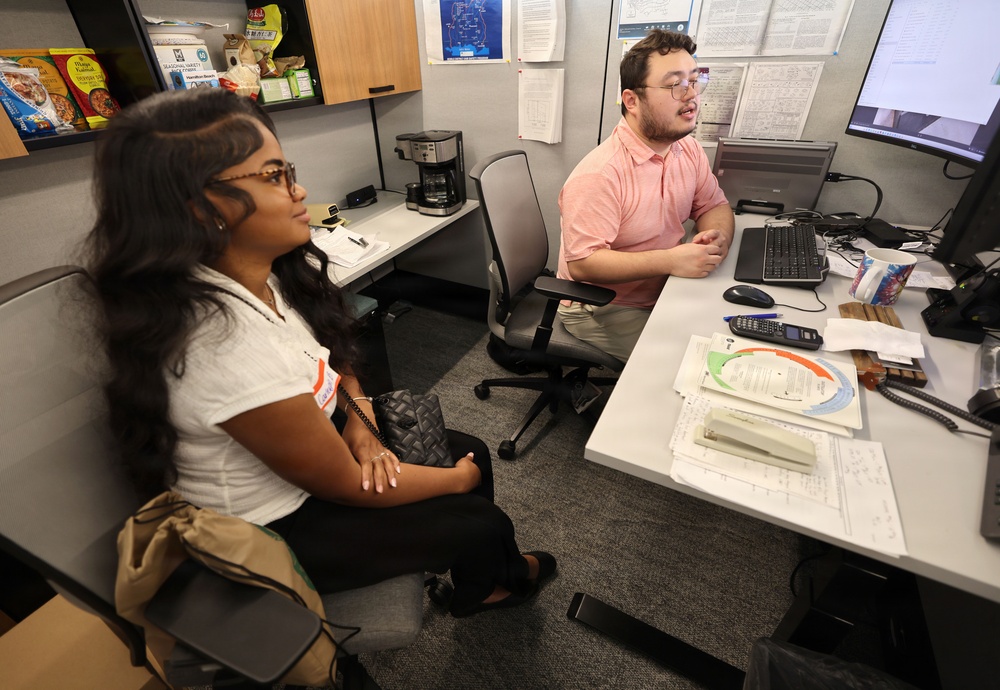 Murphy High Seniors Explore Future Careers with the Mobile District