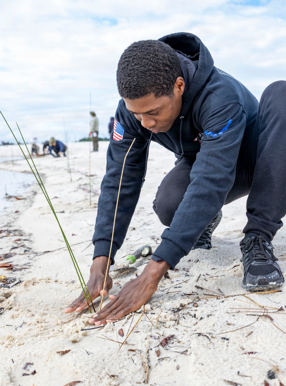 NAS Pensacola Volunteers Restore White Island Shoreline