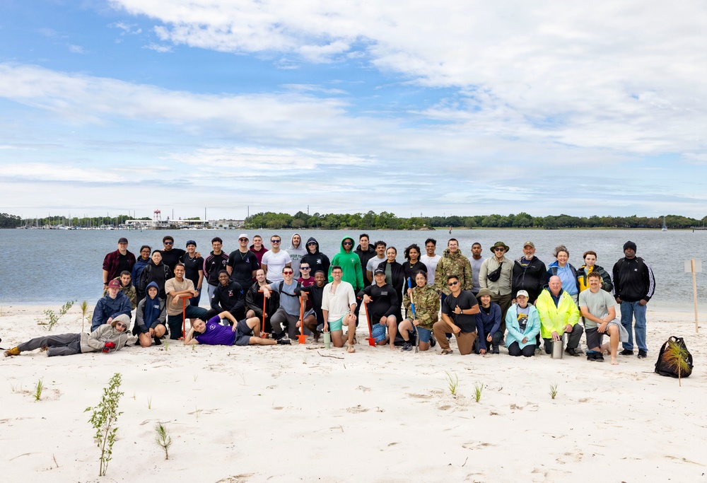 NAS Pensacola Volunteers Restore White Island Shoreline