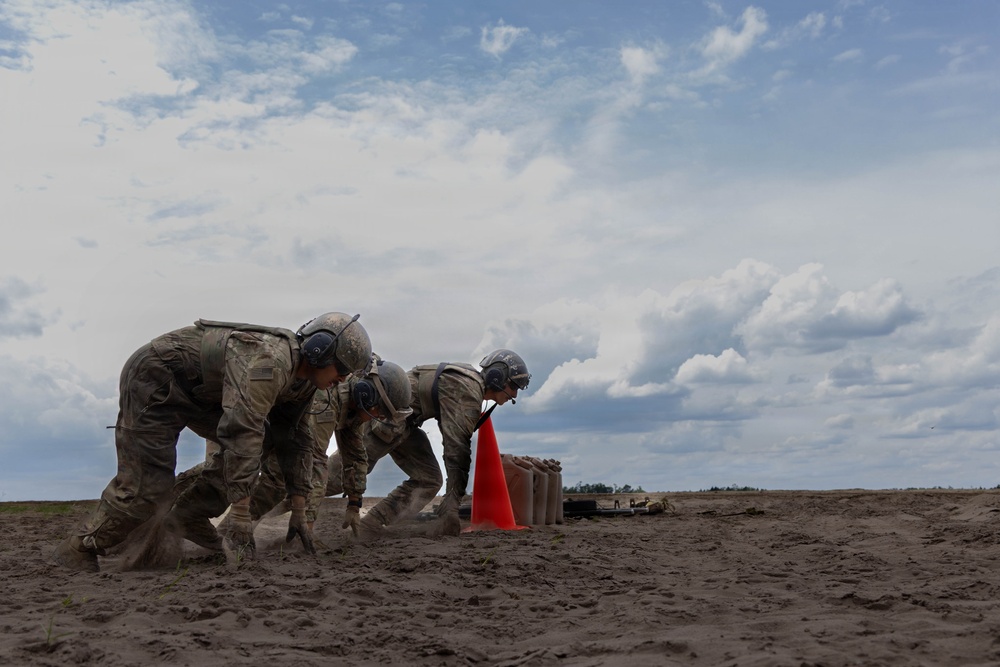 Dogface Soldiers conduct M2 Bradley stress shoot