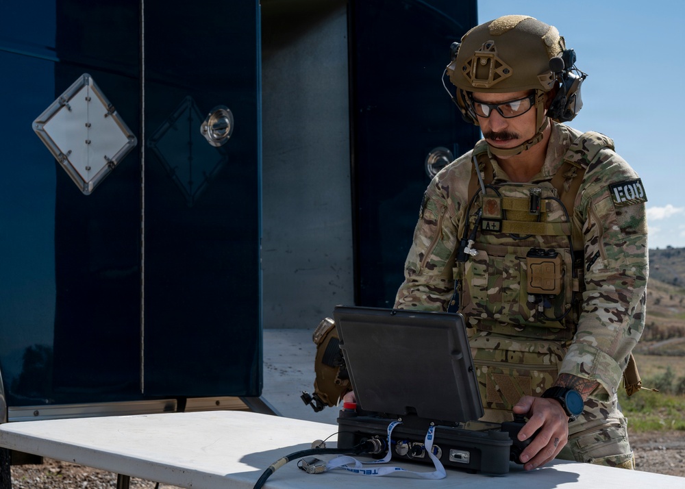 Exercise Wolverine: Utah National Guard Joint Army and Air Force Domestic Response Demonstration of Rescue, Decontamination, Radar, and Explosive Ordnance Capabilities