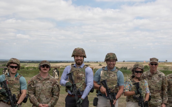 Military legislative assistants visit Fort Hood Texas