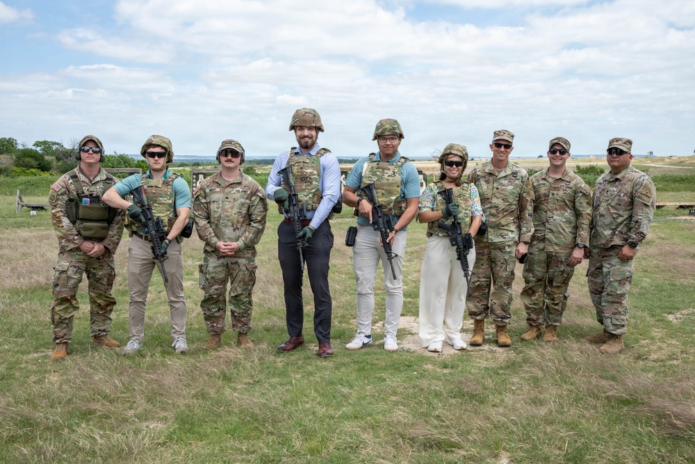 Texas Military Legislative Assistants Sharpen Skills at Fort Hood