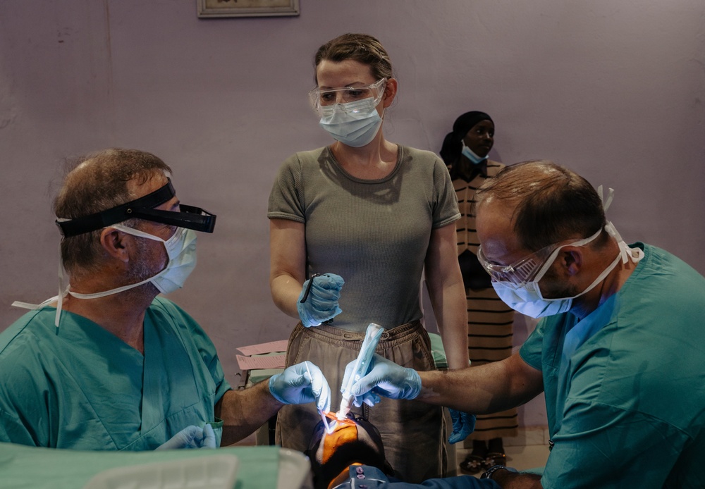 Austrian Armed Forces support dental care operations during African Lion 2026 in Senegal