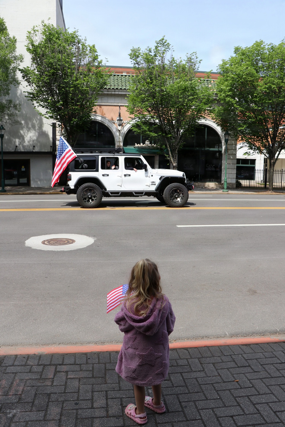 Tennessee National Guard joins community for 2026 Armed Forces Day Parade in Chattanooga, Tennessee