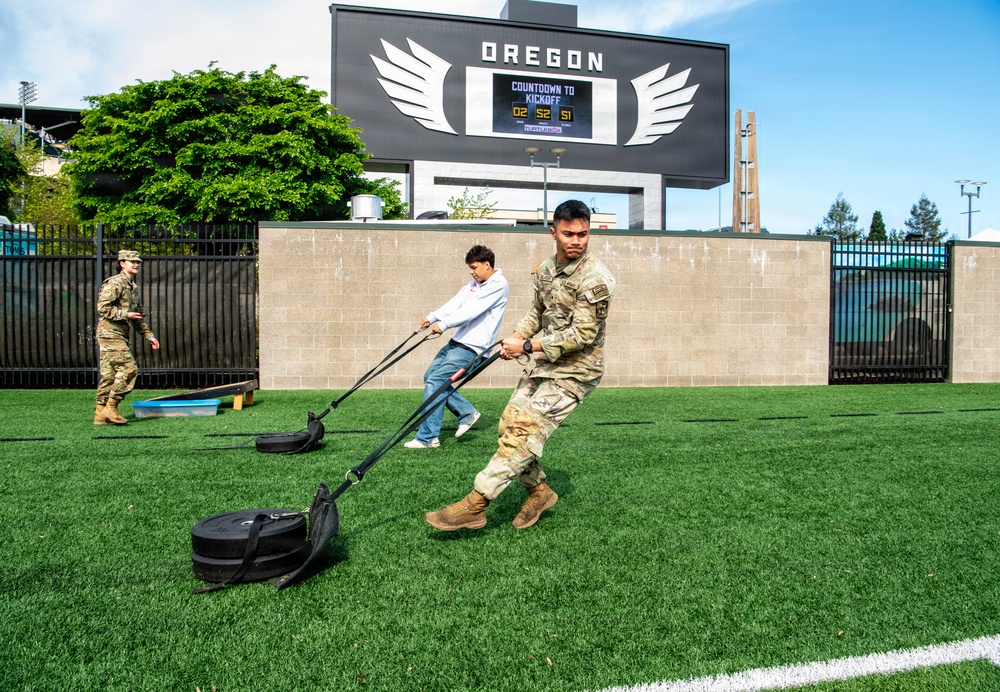 Oregon National Guard salutes service at University of Oregon Spring football game