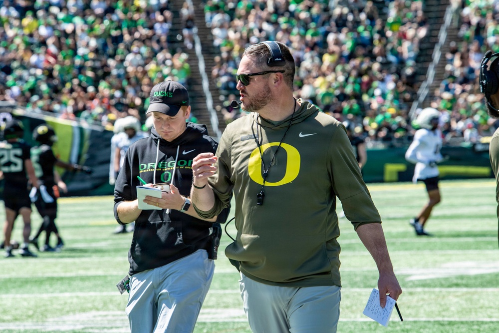 Oregon National Guard salutes service at University of Oregon Spring football game