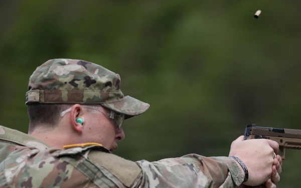 Region II Best Warrior Competitors completes the Norwegian Pistol Qualification