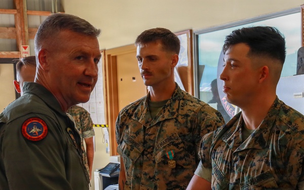 Maj. Gen. Simon Doran visits Marine Corps Air Station Kaneohe Bay, Hawaii
