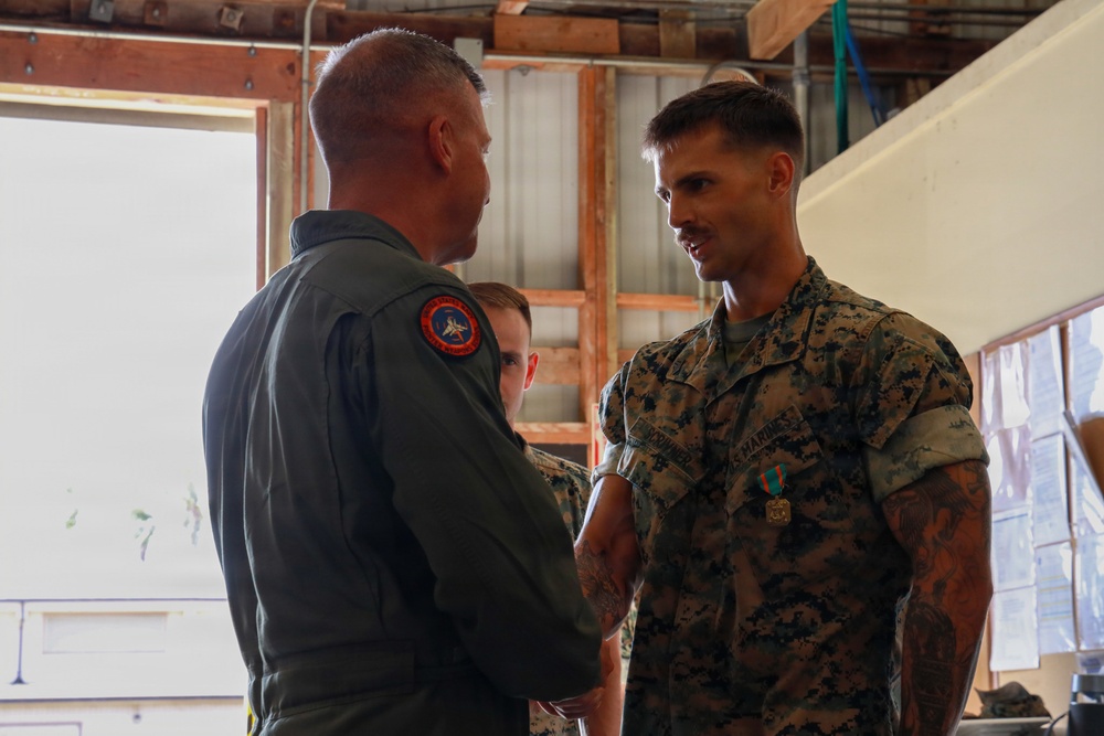 Maj. Gen. Simon Doran visits Marine Corps Air Station Kaneohe Bay, Hawaii