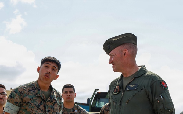 Maj. Gen. Simon Doran visits Marine Corps Air Station Kaneohe Bay, Hawaii