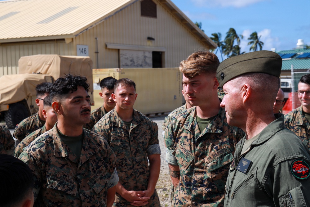 Maj. Gen. Simon Doran visits Marine Corps Air Station Kaneohe Bay, Hawaii