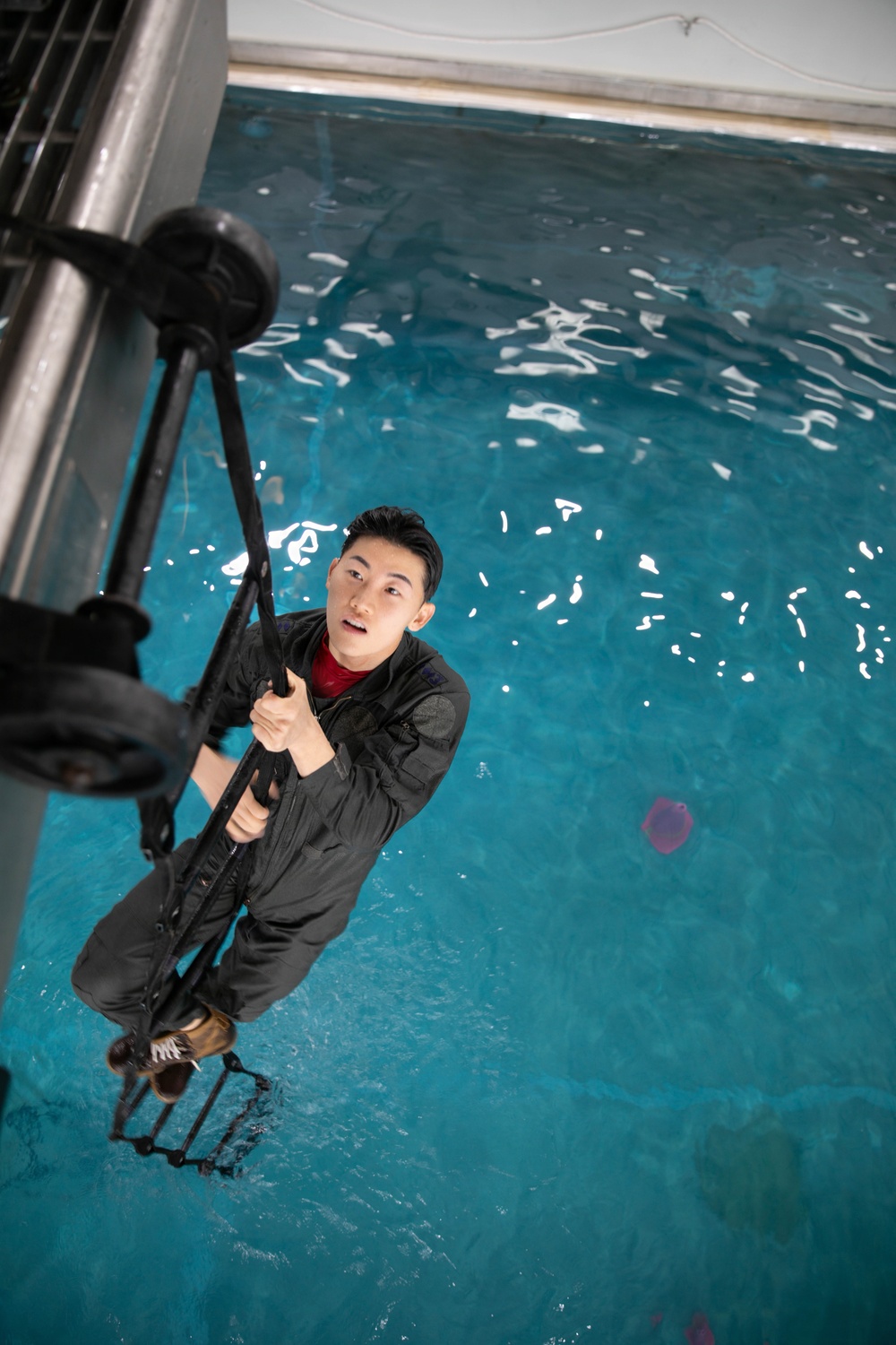 3rd Military Intelligence Battalion, 501st Brigade and 296th Republic of Korea Air Force Squadron, Black Bats, Participate in Water Survival Training