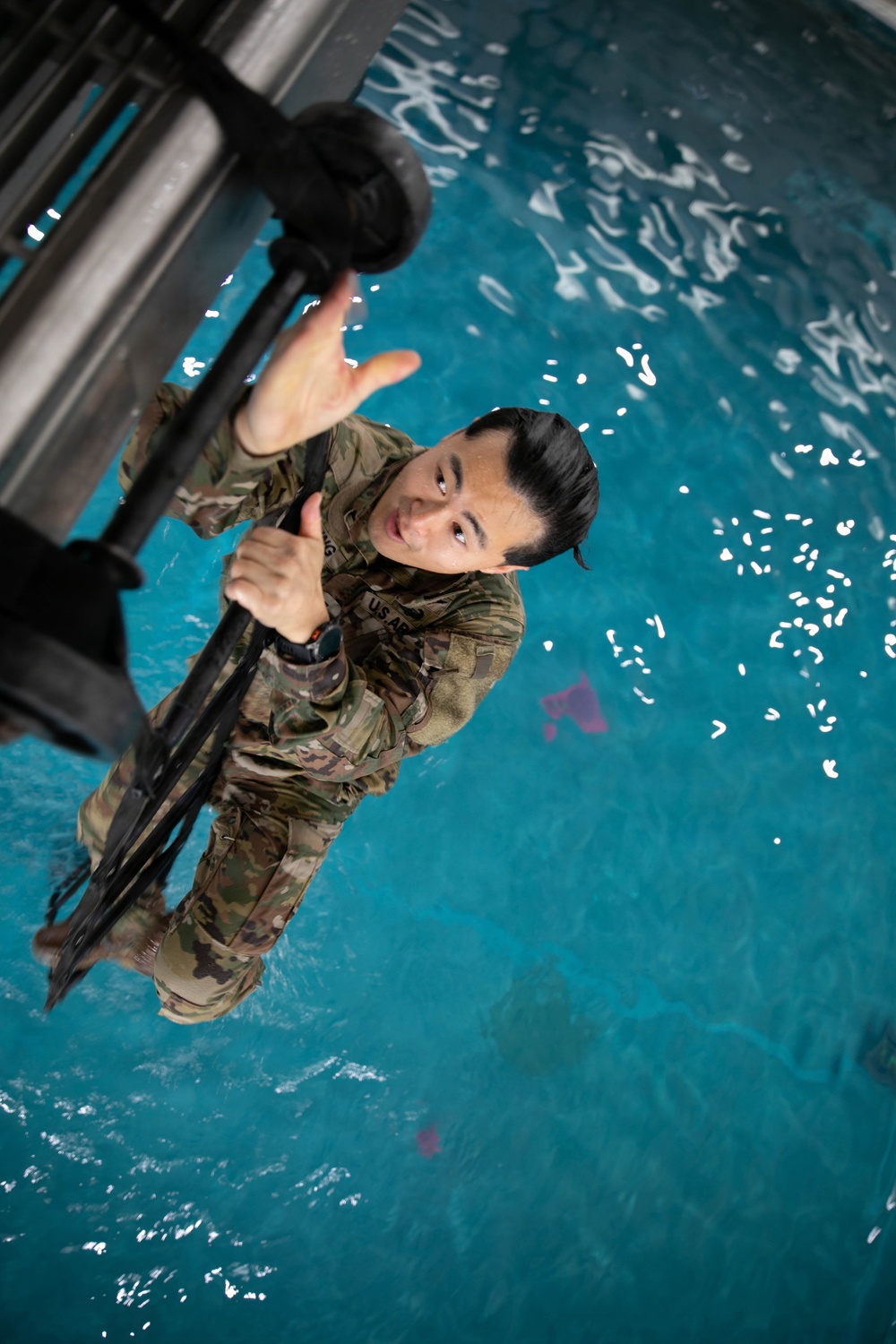 3rd Military Intelligence Battalion, 501st Brigade and 296th Republic of Korea Air Force Squadron, Black Bats, Participate in Water Survival Training