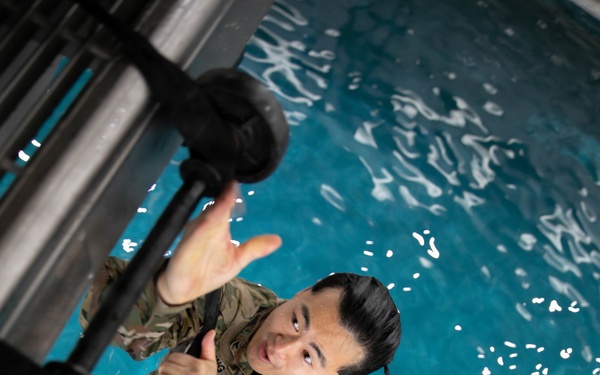 3rd Military Intelligence Battalion, 501st Brigade and 296th Republic of Korea Air Force Squadron, Black Bats, Participate in Water Survival Training