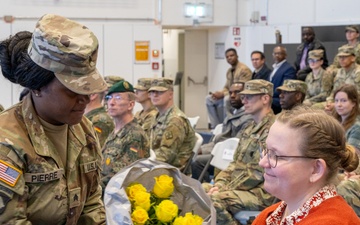 HHC, USAG PB Change of Command Gift