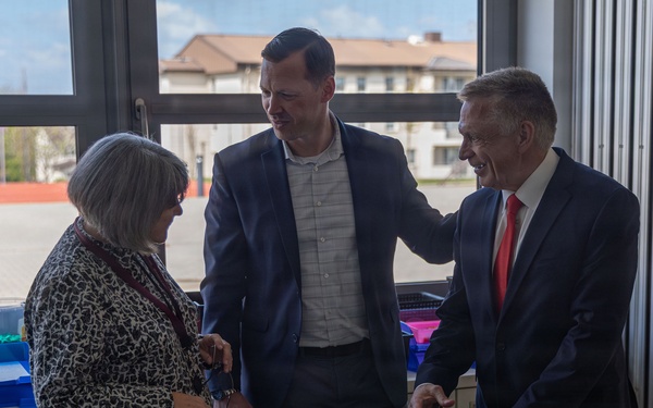 Senior War Department Leaders Visit KMC Schools, Meet with Parents, Students and Educators