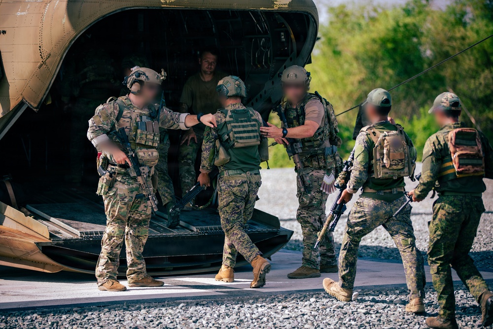 Balikatan 2026: Green Berets, Philippine special operators conduct cold loading training for an air assault mission