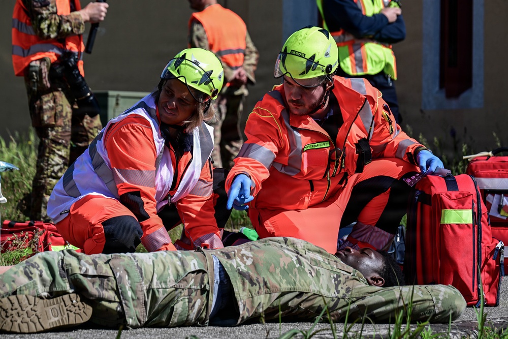 Aviano strengthens emergency response capabilities alongside Italian partners