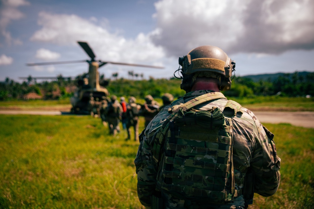 Balikatan 2026: Green Berets and Philippine special operators conduct combined air assault mission