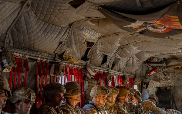 Eighth Army Soldiers fly in CH-47 Chinook during Best Squad Competition