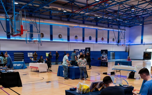 Tri-base Wellness Resourse Fair: Informing Airmen and their Families