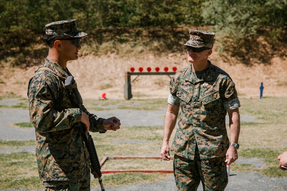 Training Command Commanding General Visits Marine Corps Marksmanship Championships