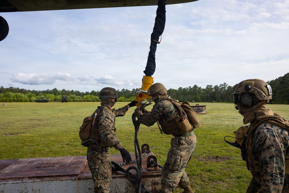 CLB-2 FEX | Helicopter Support Team Operations