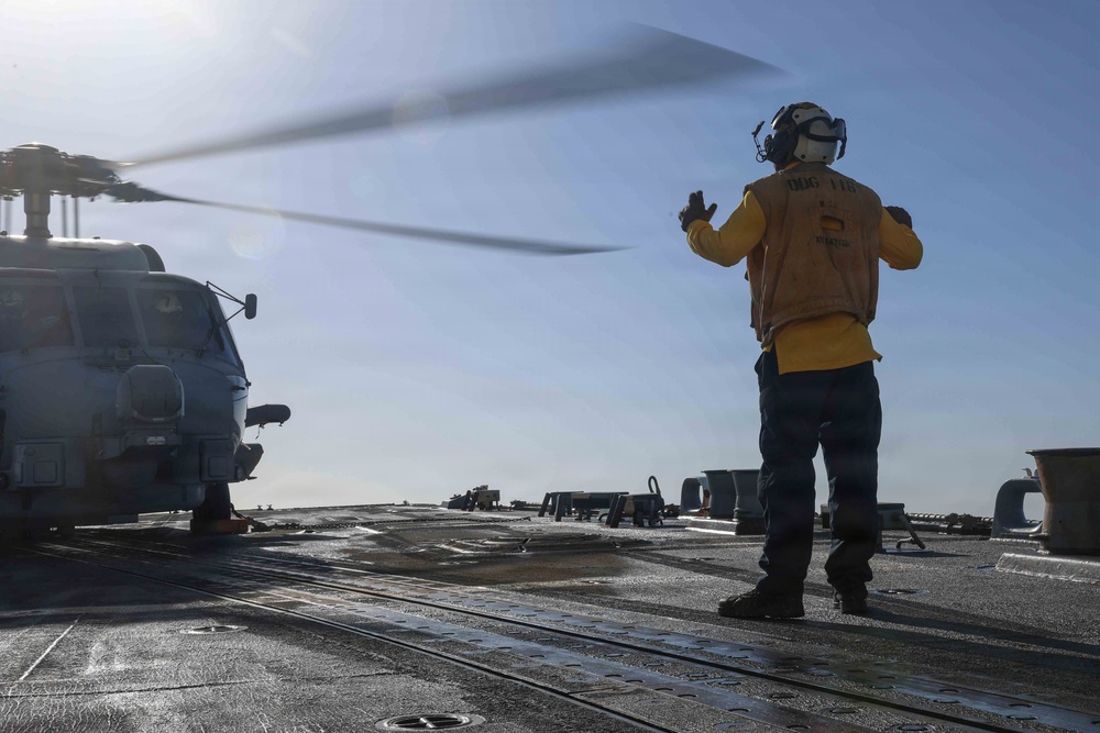 USS Thomas Hudner (DDG 116) Conducts Flight Operations