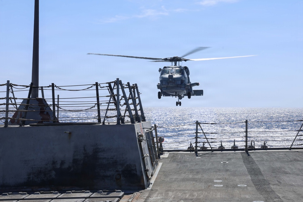 USS Thomas Hudner (DDG 116) Conducts Flight Operations