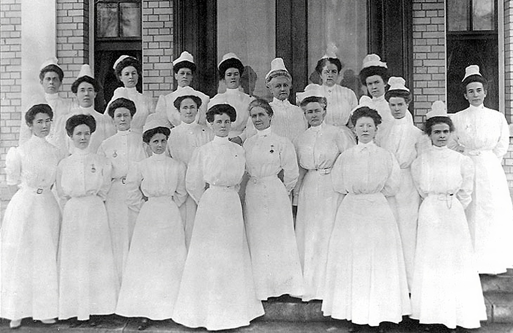 Military Nursing History