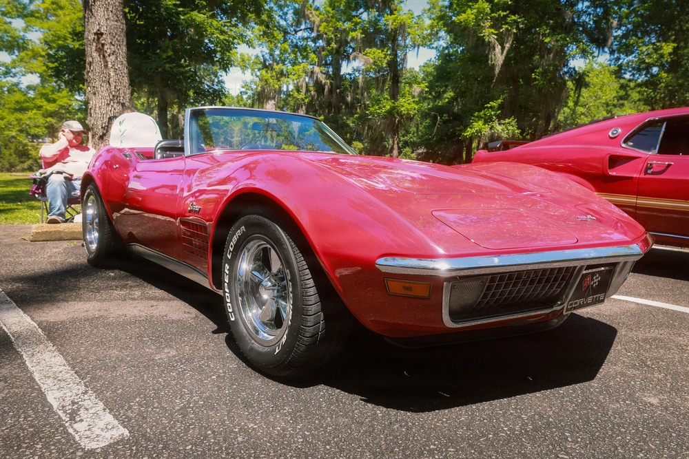 USACE Attends 2nd Annual Cruisin' the Bigbee Car Show!