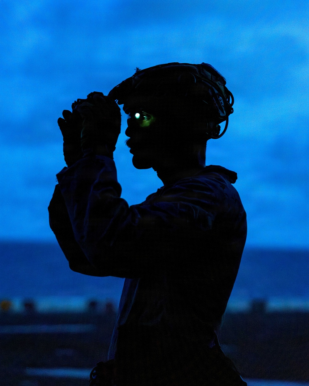 11th MEU Marines, Sailors Conduct Fast-Rope Training Aboard USS Boxer