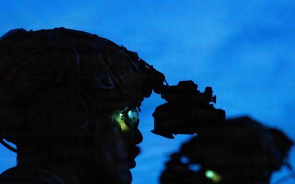 11th MEU Marines, Sailors Conduct Fast-Rope Training Aboard USS Boxer