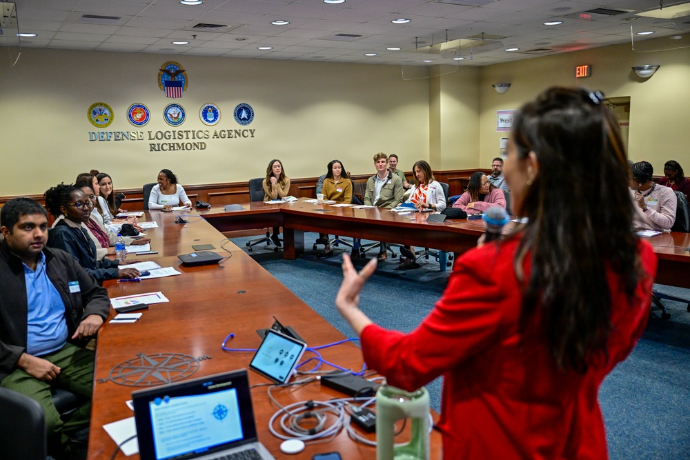 Early-career employees explore what’s N.E.X.T. in Aviation careers