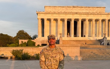 Joint Task Force DC Support United States Secret Service, Provides Medical Care to Civilian