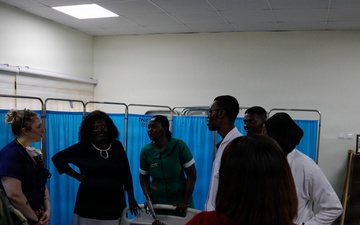 US, Ghana share ACLS best practices during AL26 MEDREX
