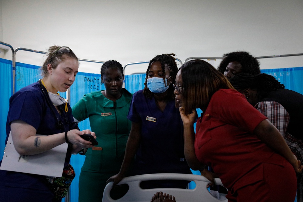 US, Ghana share ACLS best practices during AL26 MEDREX