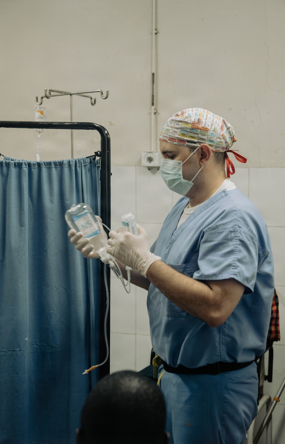US, Senegal medical teams collaborate in an emergency room during African Lion 2026