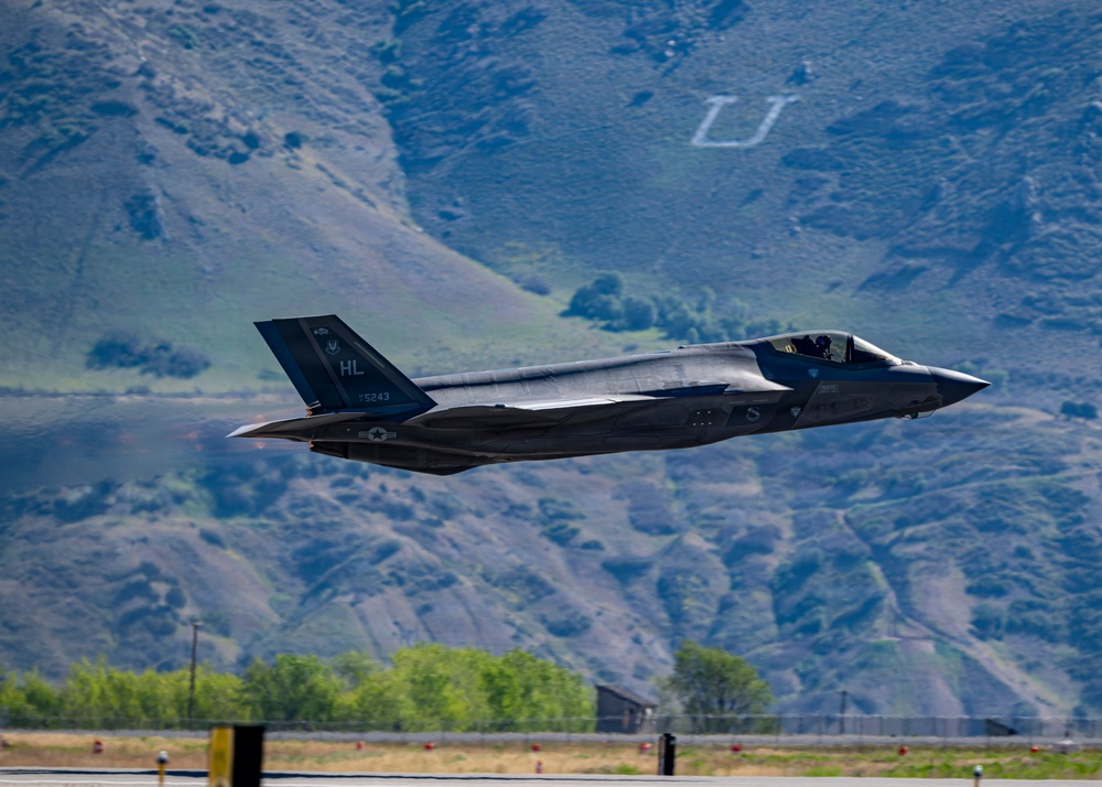 F-35A Demo Team Practice