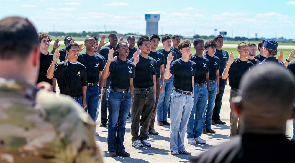 The Great Texas Airshow 2026 Oath of Enlistment