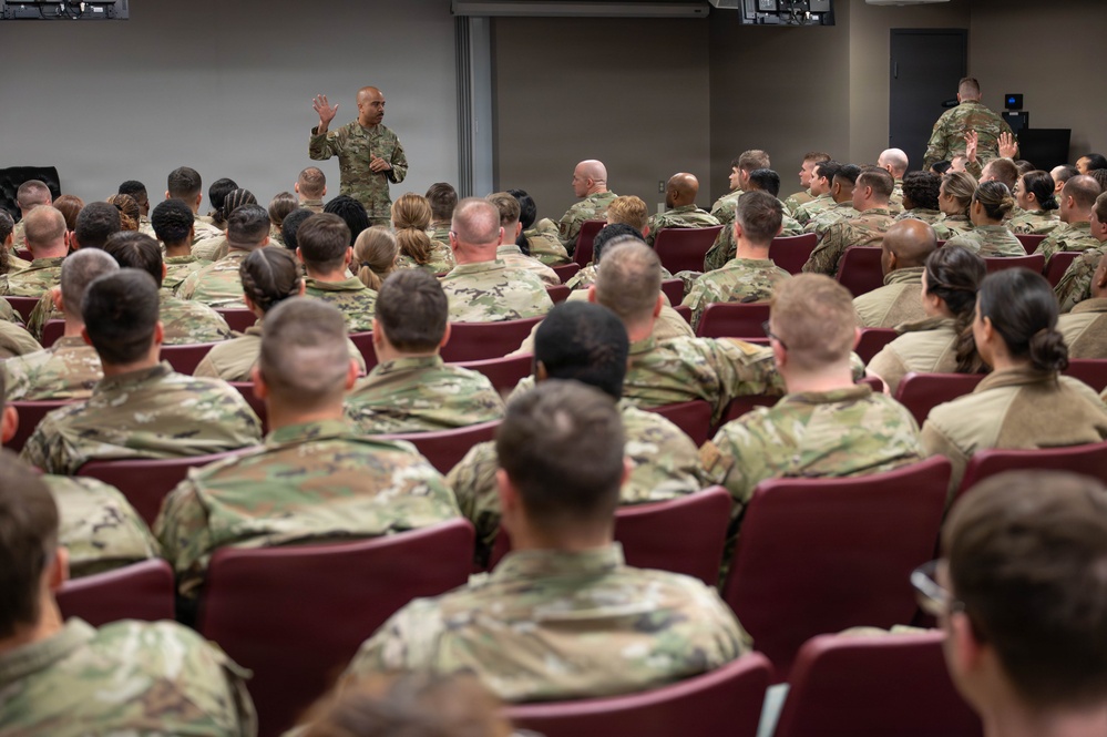 AFRC Command Chief Nuñez visits Pittsburgh's Steel Airmen