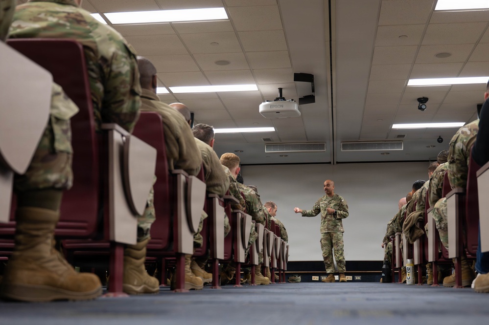 AFRC Command Chief Nuñez visits Pittsburgh's Steel Airmen