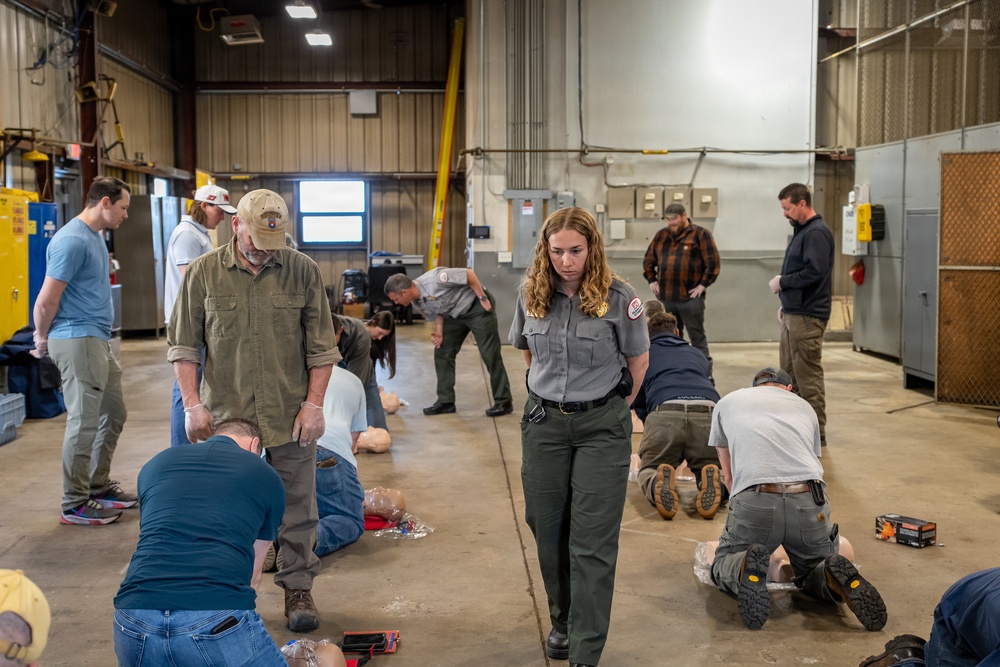 Buffalo District MMD Park Rangers Provide CPR &amp; First Aid Training