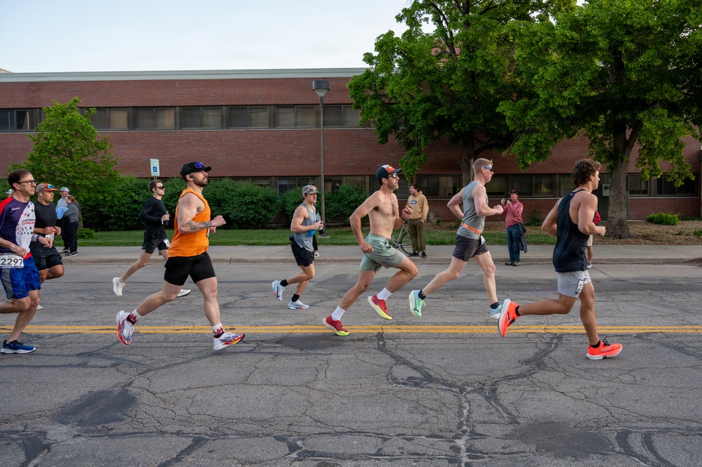National Guard members go the distance at 49th annual Lincoln Marathon