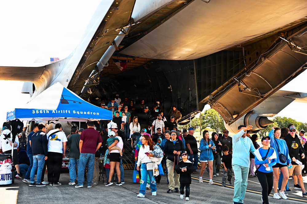 Visitors Explore C-5M Super Galaxy at JBSA-Randolph Airshow