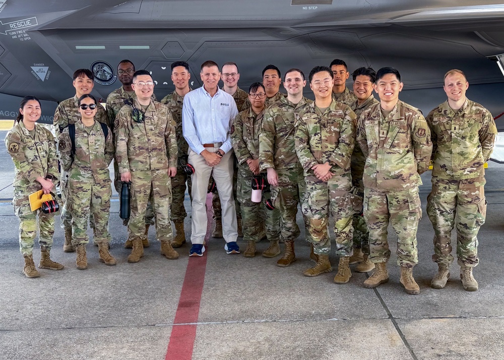 LEAP Scholars integrate with the 187th Fighter Wing