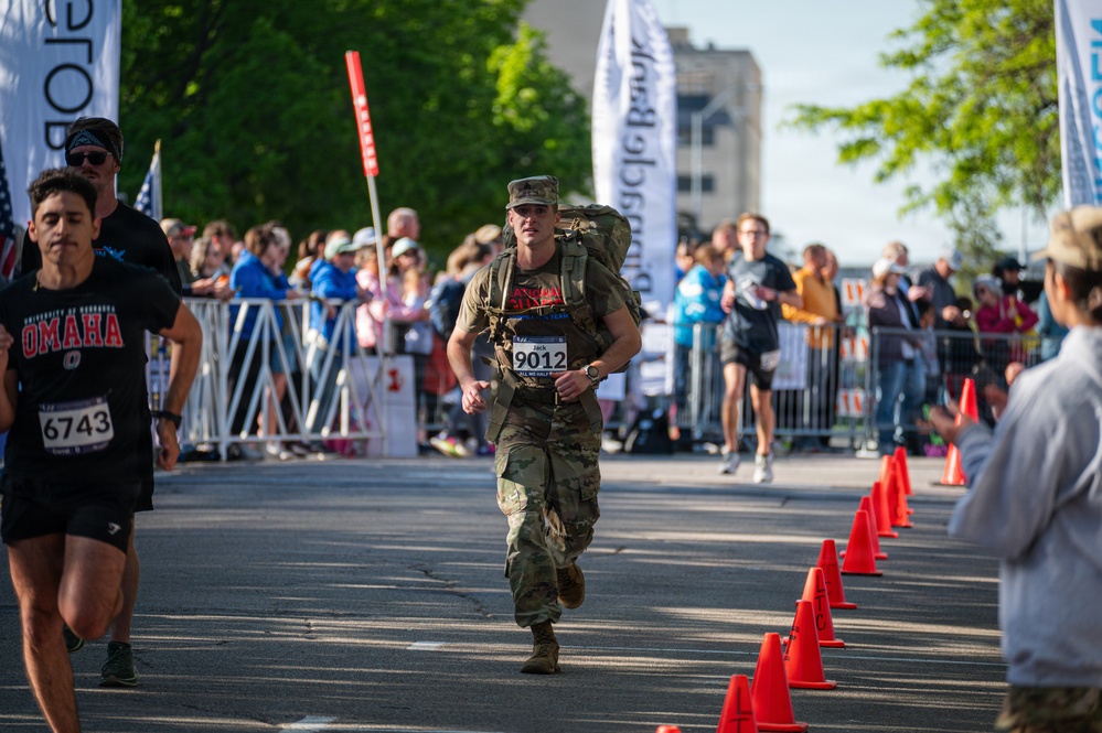 National Guard members go the distance at 49th annual Lincoln Marathon