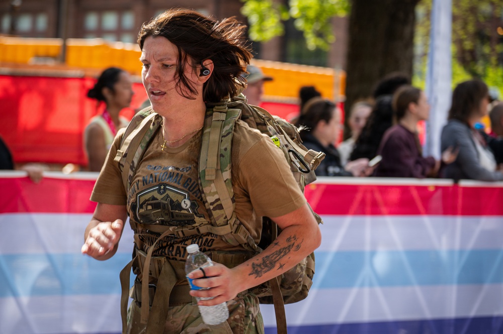 National Guard members go the distance at 49th annual Lincoln Marathon